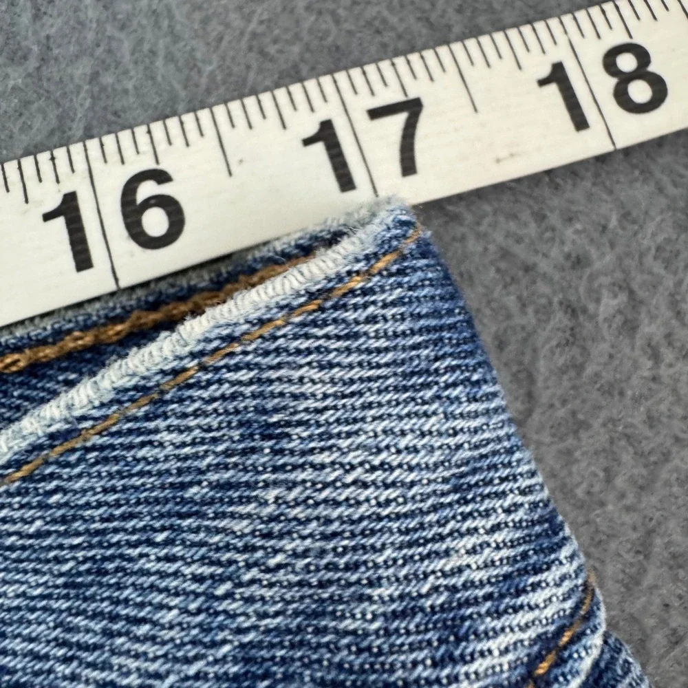 Levis 501 Straight Leg Jeans Mens 34x34 Blue Medium Wash Button Fly Cotton